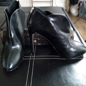 👢IT'S A SALE!! NINE WEST ANKLE BOOTS👢